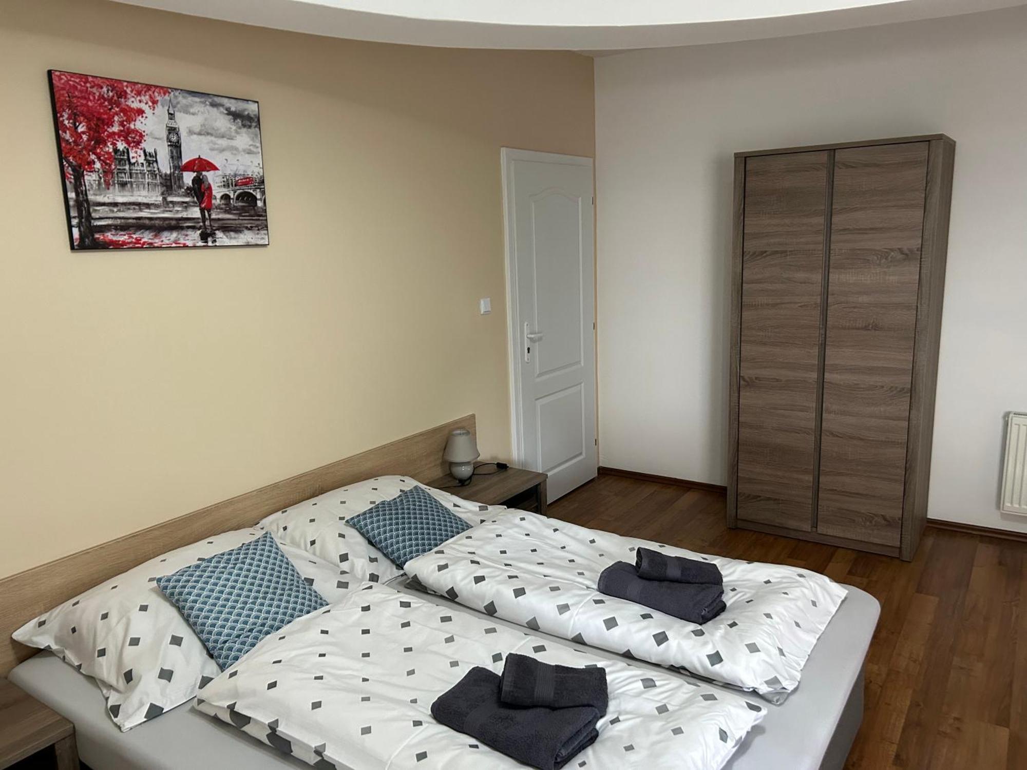 Konde Apartments A Dunajská Streda Exterior foto